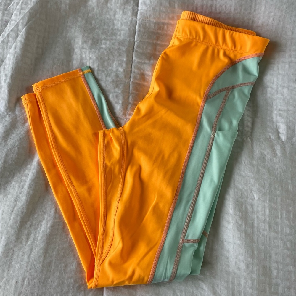 Fabletics Motion365+ High-Waisted 7/8 Legging